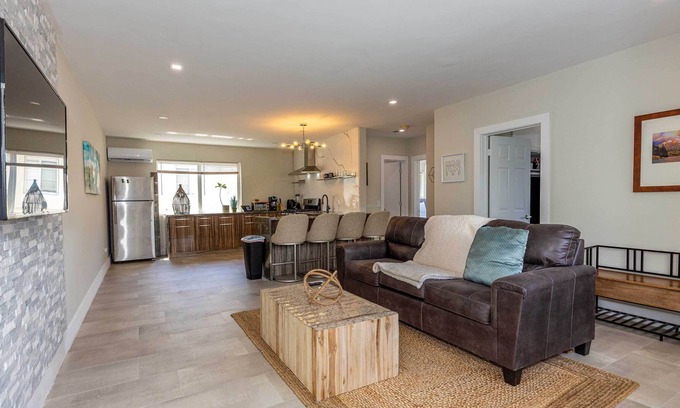 Surfside Condo | Parkview 2 Bdrm