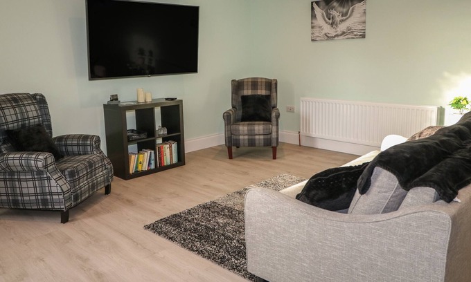 Newry Cottage | PARKVIEW APARTMENT KILLEAVY, pet friendly in Newry, Northern Ireland