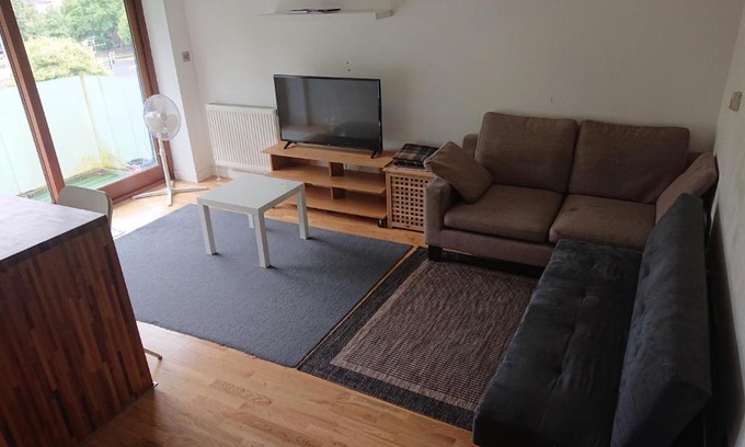 North Woolwich Apartment | Parkview
