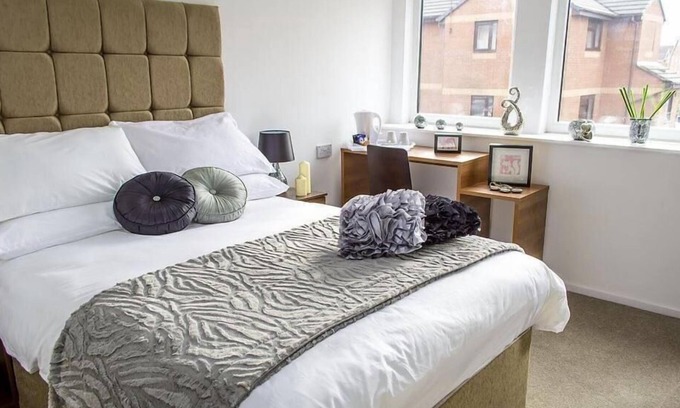 Cheetham Hill Hotel | Parkview Residence