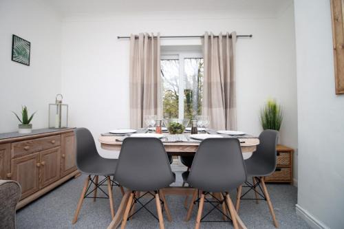 Newport Apartment | Parkview - Spacious 3 Bed - Parking - WIFI