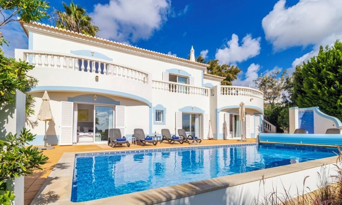 Budens Villa | Parque da Floresta 208 - three bedroom villa with private pooln