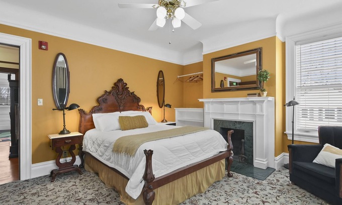Springfield Hotel | Pasfield House Historic Mansion: The George Suite