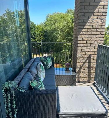 Copers Cope Apartment | Pass the Keys 2 Bed Beckenham apartment w 24h Gym and Work Hub