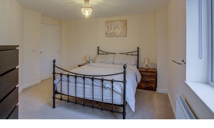 Chorlton-on-Medlock Apartment | Pass the Keys | 2nd Floor Apt for 5, stones throw from city centre
