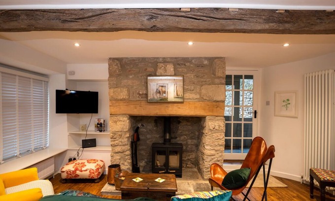 Wells House | Pass the Keys | A Hidden Gem in the Heart of Wells, Somerset