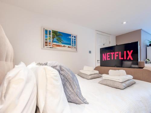 Chapeltown Apartment | Pass the Keys A Hidden Gem - Summer Bliss near Roundhay Park