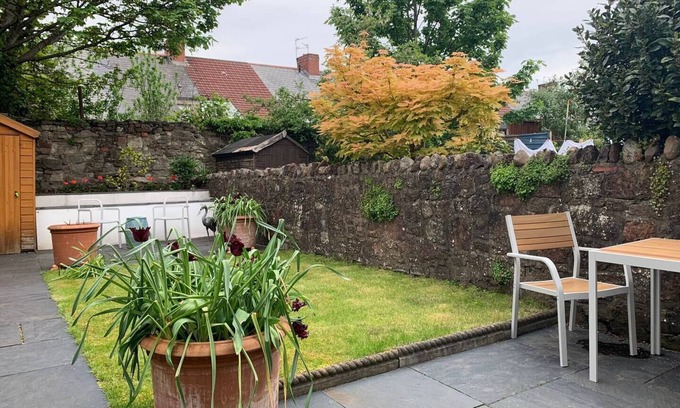 Victoria Park House | Pass the Keys | Beautiful Edwardian 2 Bedroom House with Parking