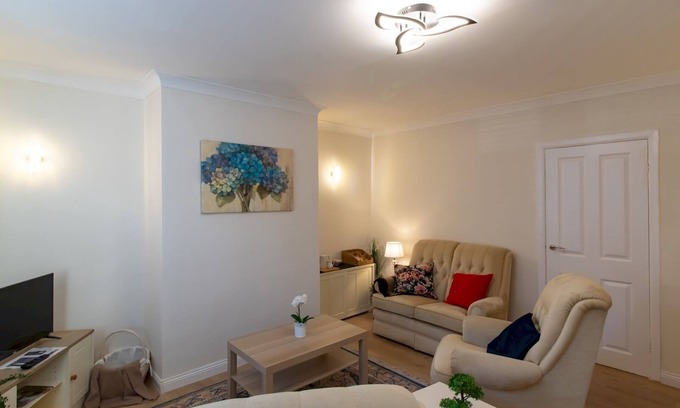 Chester-le-Street House | Pass the Keys | Charming Home in Pelton