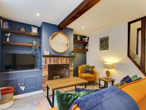 Hawkhurst House | Pass the Keys Cosy Cottage Hawkhurst