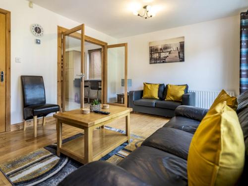 Belfast House | Pass the Keys Lovely 4BR Home w Garden 7 Min from City Centre
