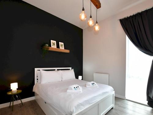 Old St Mellons Apartment | Pass the Keys Modern 1-Bed w Free Parking Peaceful Cardiff Stay