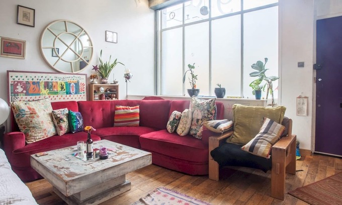 Hackney Downs Apartment | Pass the Keys | Quirky Antique Apartment in Trendy Clapton