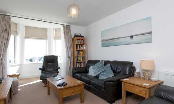 Trearddur Bay Apartment | Pass the Keys Spectacular Sea View Apartment with free Parking