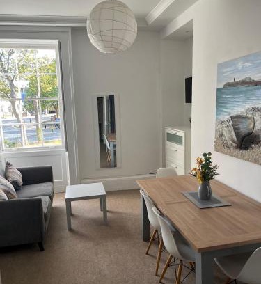 Tynemouth Apartment | Pass the Keys Stay by the Sea – 5 Guests Tynemouth