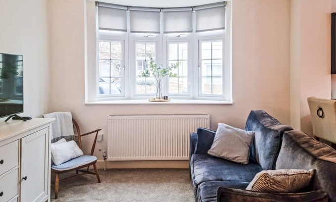 Mortlake Apartment | Pass the Keys | Stylish Duplex in the heart of Barnes