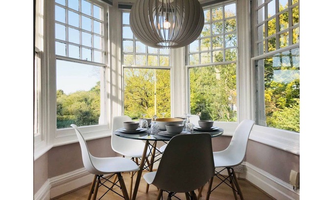 Oxford Apartment | Pass the Keys | The Hexagon - Stylish Central Oxford Pad + Parking