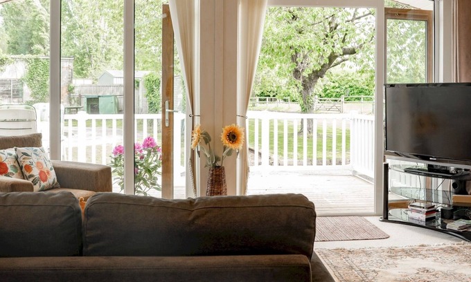 Chester House | Pass the Keys | The Lodge at Point House Farm - Sleeps up to 6