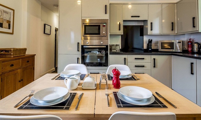 Farringdon House | Pass the Keys | Welcoming 2 bed holiday home in secluded Devon