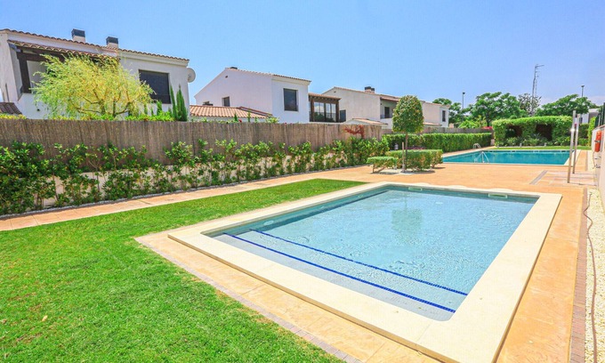 Cambrils Ski Chalet | Passeig del Mar - House for 4 people in Cambrils