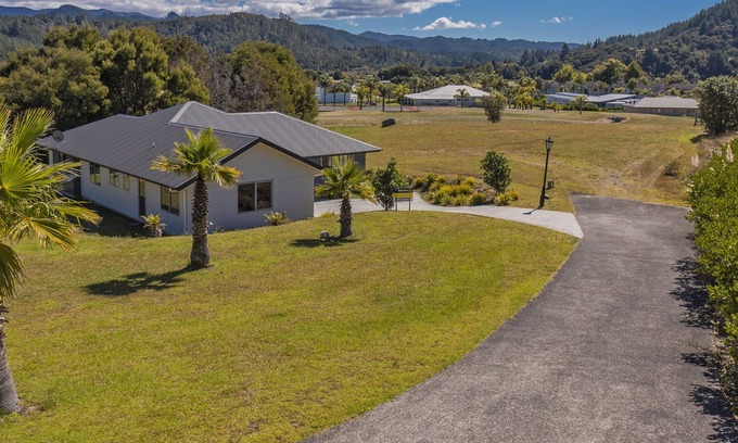 Pauanui House | Pauanui Pines - Pauanui Holiday Home