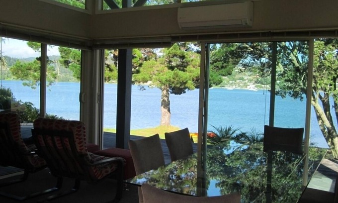 Pauanui House | Pauanui Sunset - Stunning Views, on water's edge