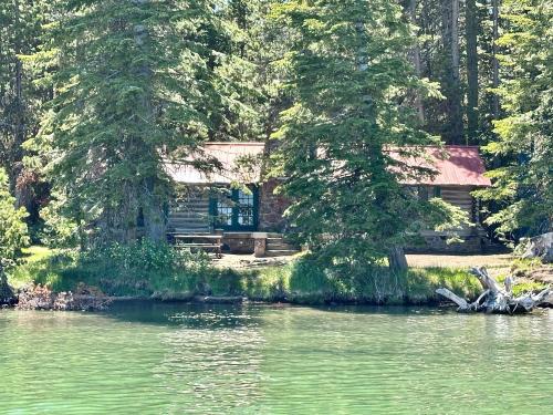 La Pine Resort | Paulina Lake Lodge and Resort
