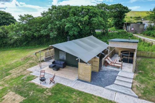 Llangennith Other | Paviland - Safari Glamping Tent - Llangennith
