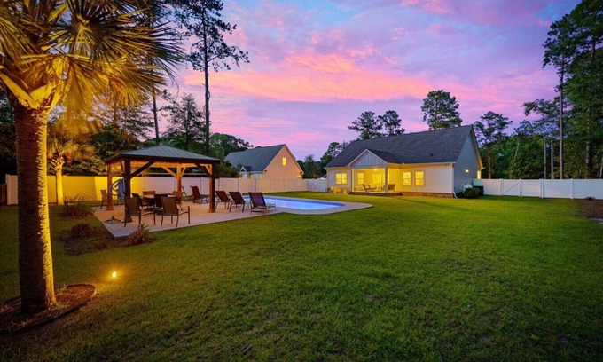 Pawleys Island House | Pawleys Palace: Private Pool | On Golf Course | Close to Beach