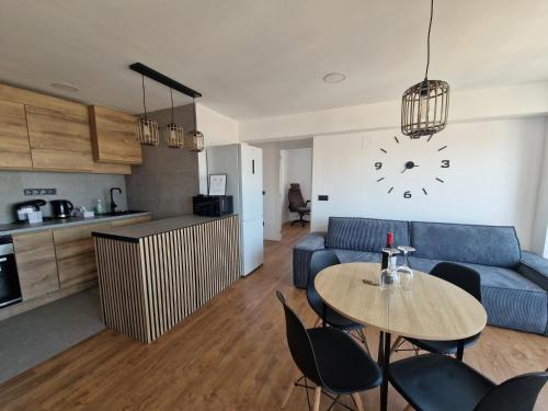 Castello de la Plana Apartment | Paz Central Tower - Pets OK