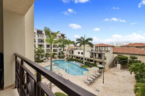 Washington House | PC301 - Pool View - Perfect for a couple - Close to Palm Beach - 1BR