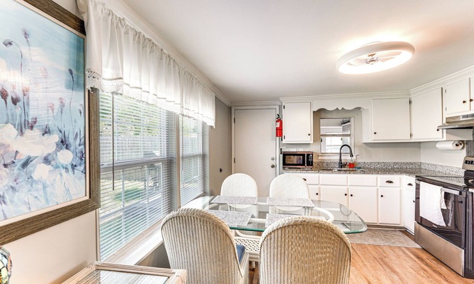 Parker House | PCB Home w/St Andrews Bay Views, Deck & Porch!