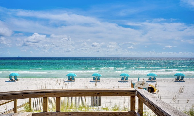 Panama City Beach Cottage | PCB 'Margaritas & Parrots in Paradise' Bungalow