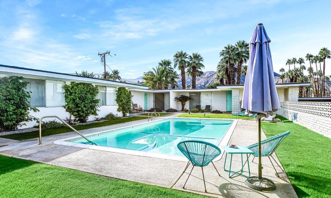 Palm Desert Apartment | PD Retreat Permit# STR2022-0253