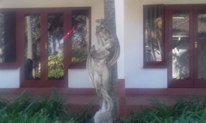Pietermaritzburg Apartment | Peace full and pRica tell located with a lovely Garden fully furnished Apartment