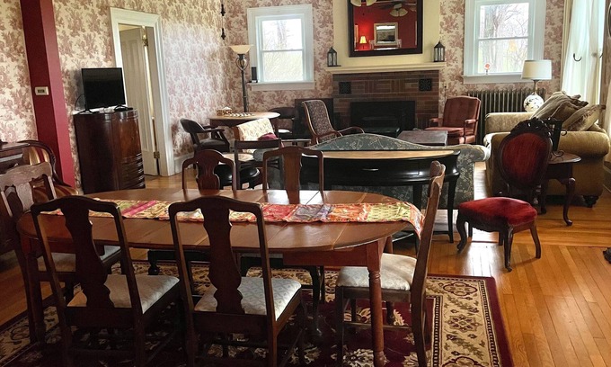 Avon House | Peace & Quiet at The Farmhouse at Kindred Ground