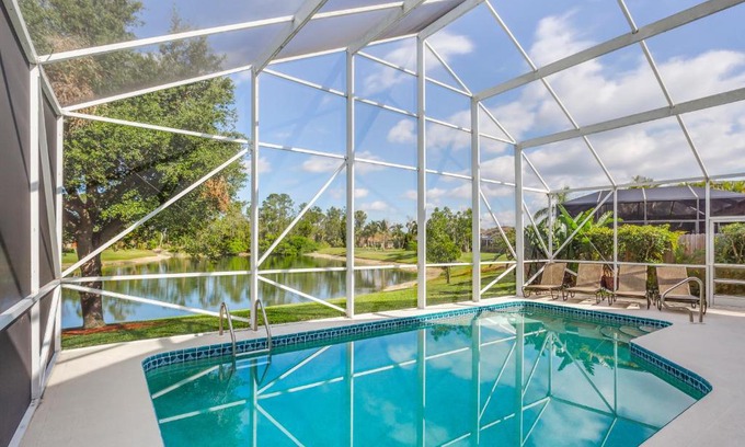 Central Naples House | Peace Rose Villa at Briarwood