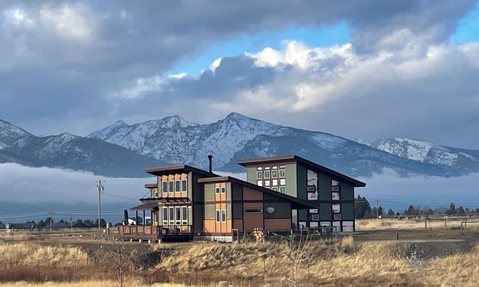 Grantsdale Apartment | Peaceful 1-bedroom apartment with amazing views.