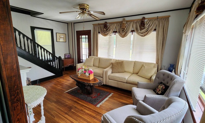 Fishs Eddy House | Peaceful 2-bedroom house with AC and WiFi in peaceful Fishs Eddy