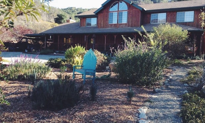 Ojai House | Peaceful 4 Bedroom 6 Acre Ranch House With Mountain Views In Beautiful Ojai