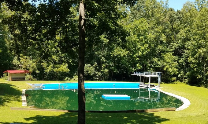 Vein Mountain House | Peaceful and Quiet Bliss with 2 ponds, nearby mtns & lake, golf cart available.