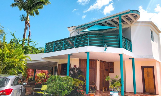 Sainte-Anne Apartment | Peaceful and spacious APT, with balcony + Jacuzzi 5min from beach