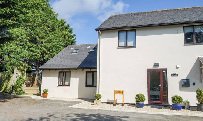 Barnstaple Apartment | Peaceful Annexe With Patio Near Coast & Exmoor