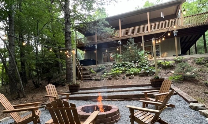 Hiawassee Cabin | Peaceful "Black Bear Mountain Retreat" Cabin N. GA