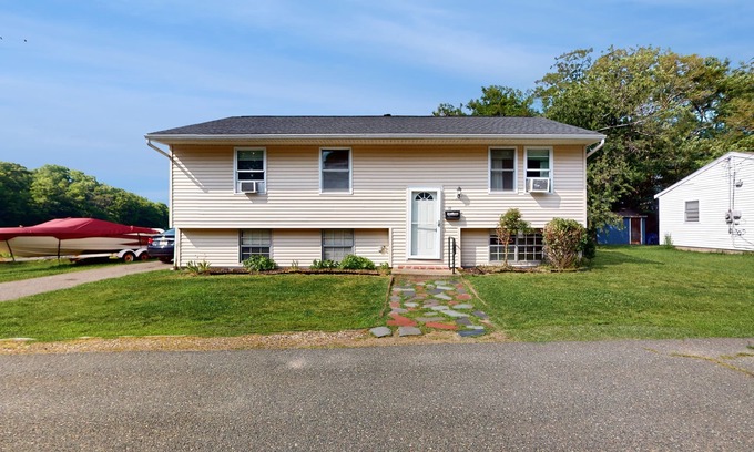 Gloucester House | Peaceful centrally located home: w/yard & walking distance to town