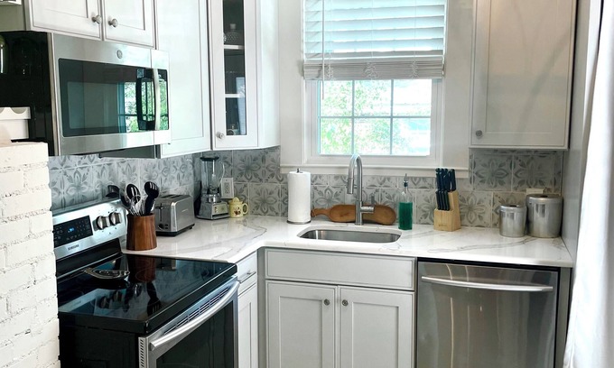 Anderson House | Peaceful, Cozy and quiet, near downtown. 5 minutes from Anderson University.