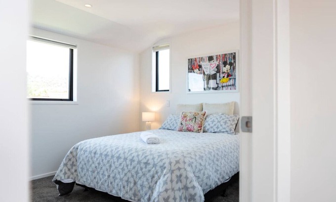 Lower Hutt House | Peaceful Escape at Biddle Cres