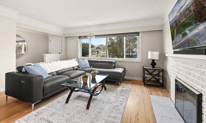 Gorge -Tillicum Area House | Peaceful Escape