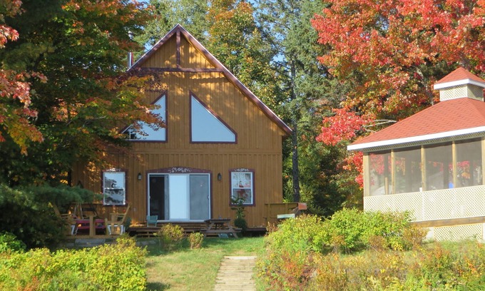Mauricie Ski Chalet | Peaceful family cottage on Lac Pleasant
