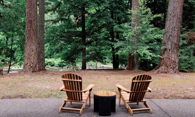 Washougal House | Peaceful Forest Riverfront Escape near PDX